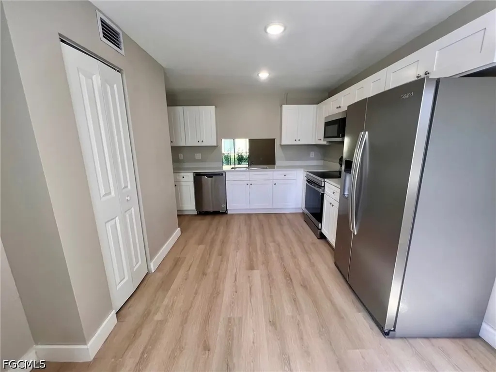 4102 SE 19th Place Cape Coral FL 33904
