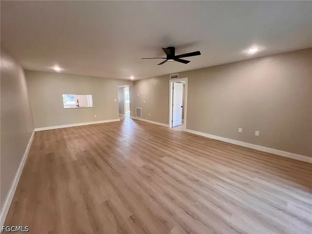4102 SE 19th Place Cape Coral FL 33904