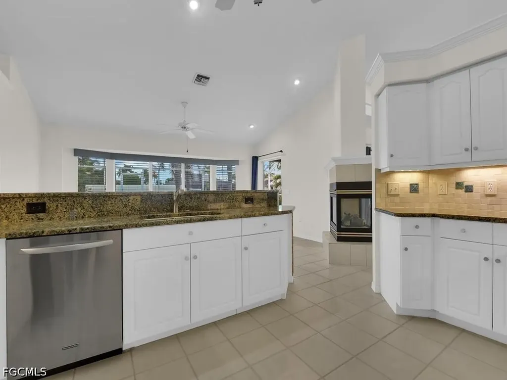 5204 SW 3rd Avenue Cape Coral FL 33914
