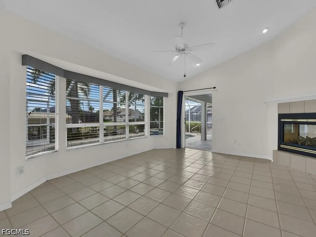 5204 SW 3rd Avenue Cape Coral FL 33914
