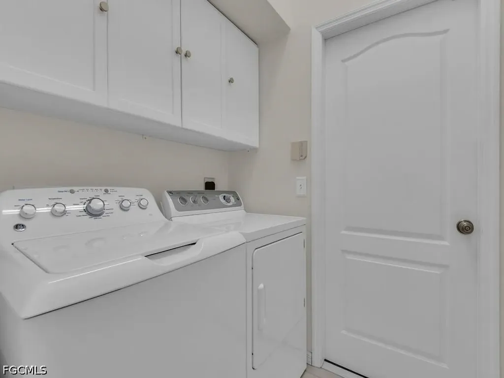 5204 SW 3rd Avenue Cape Coral FL 33914