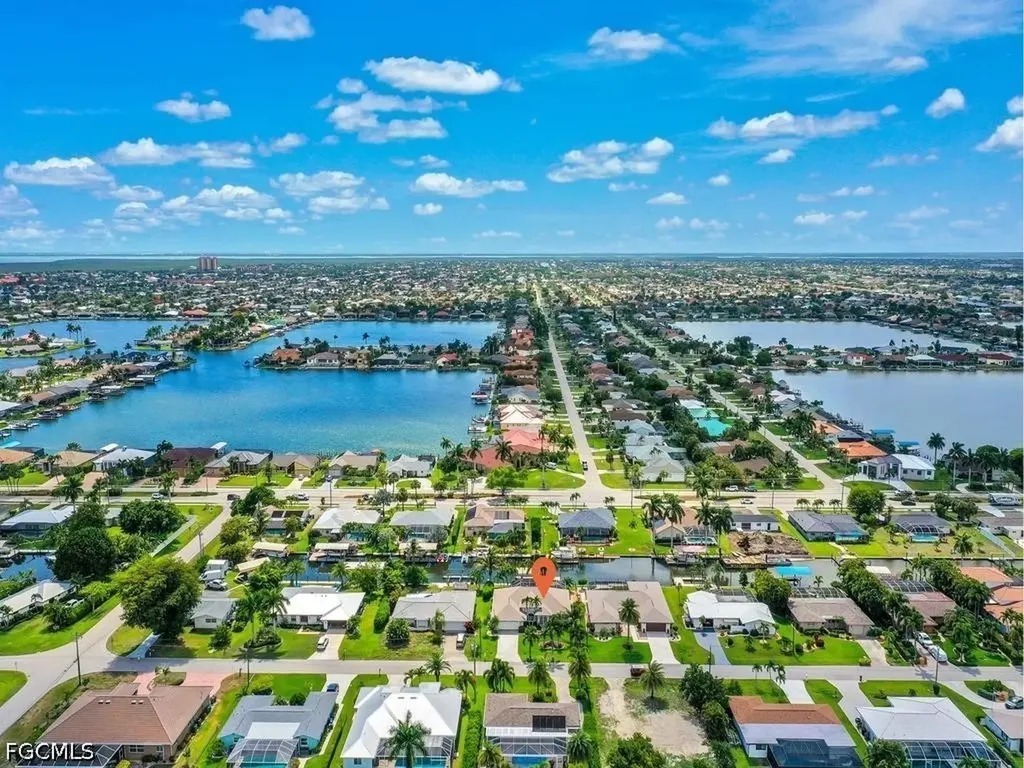 5204 SW 3rd Avenue Cape Coral FL 33914