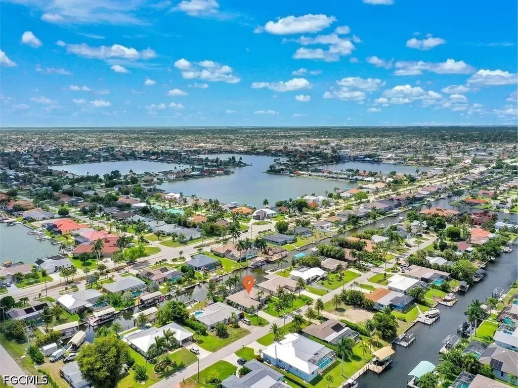 5204 SW 3rd Avenue Cape Coral FL 33914