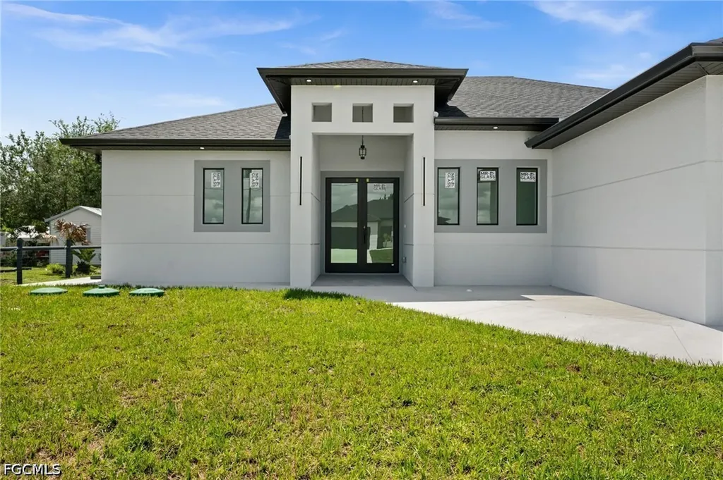 3319 30th Street SW Lehigh Acres FL 33976