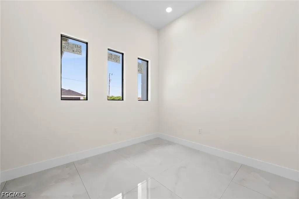 3319 30th Street SW Lehigh Acres FL 33976