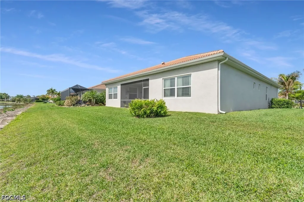 3596 Avenida Del Vera North Fort Myers FL 33917