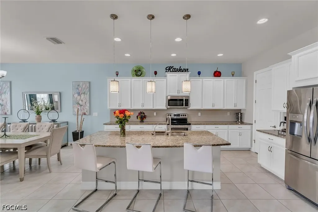 3596 Avenida Del Vera North Fort Myers FL 33917