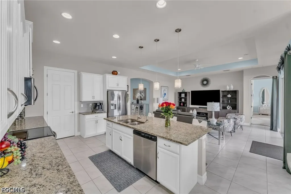 3596 Avenida Del Vera North Fort Myers FL 33917