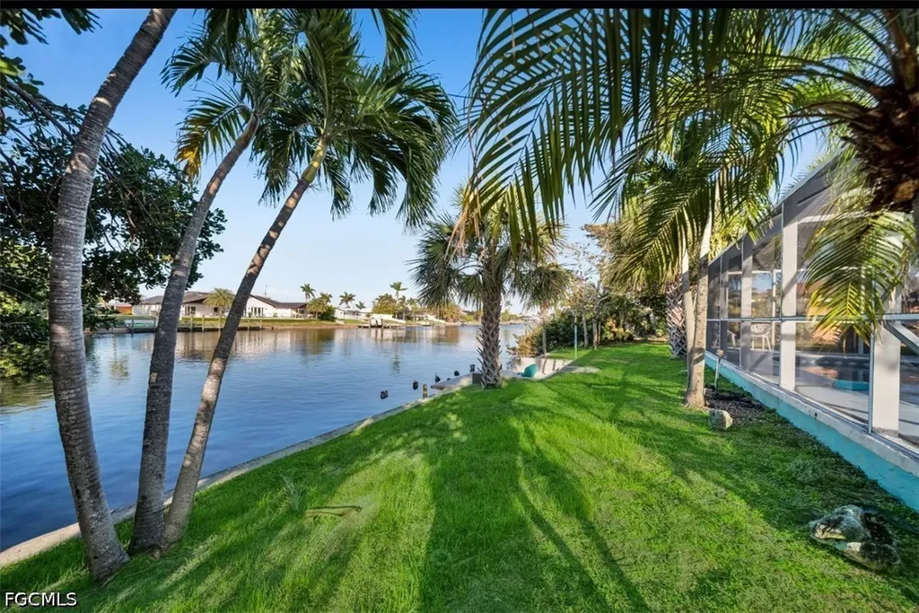 1609 SE 41st Street Cape Coral FL 33904