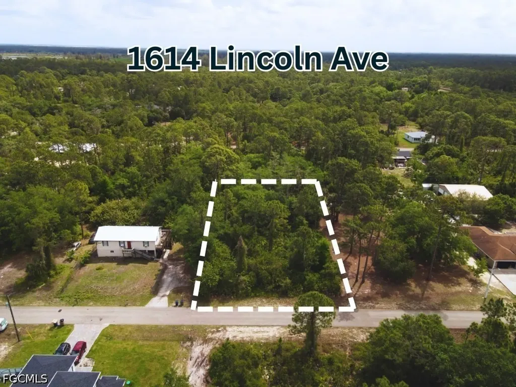 1614 Lincoln Avenue Lehigh Acres FL 33972