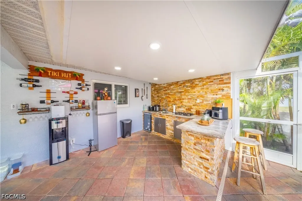 344 NE 10th Street Cape Coral FL 33909