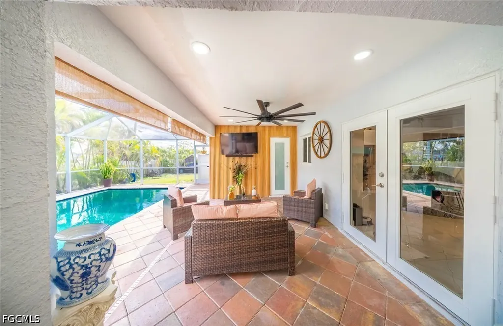 344 NE 10th Street Cape Coral FL 33909