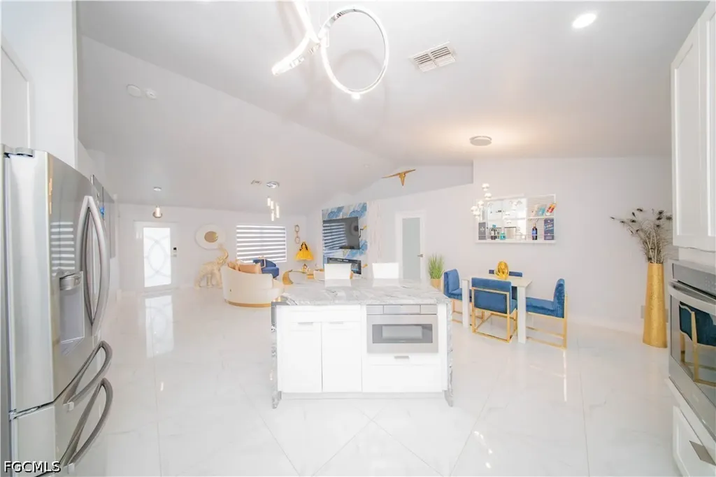 344 NE 10th Street Cape Coral FL 33909
