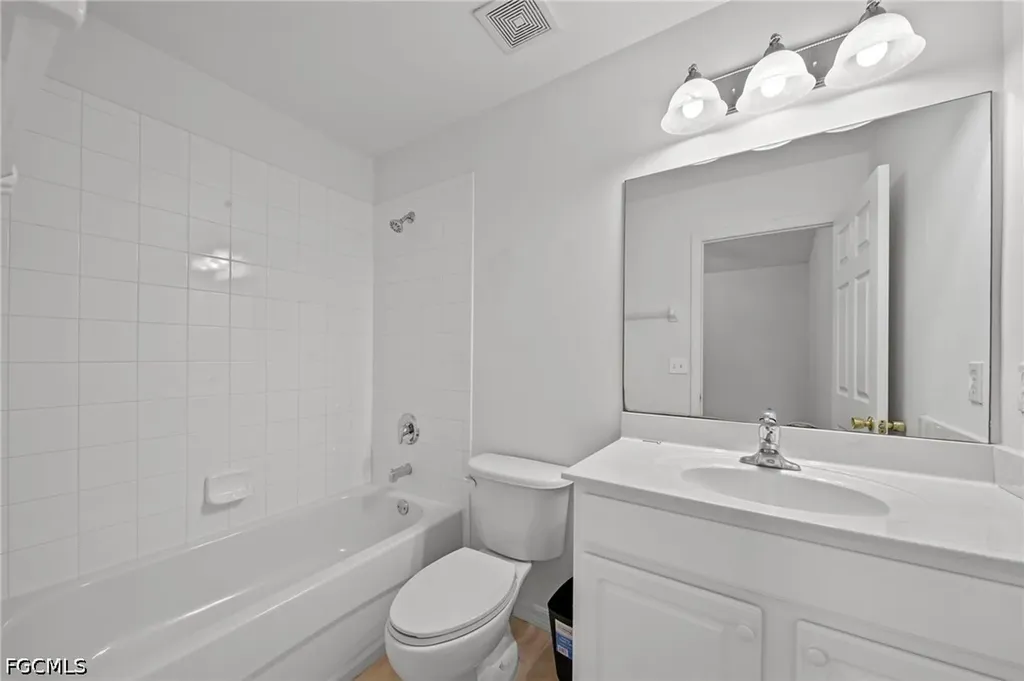 8273 Pacific Beach Drive Fort Myers FL 33966