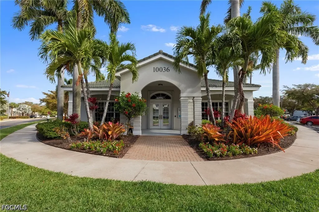 8273 Pacific Beach Drive Fort Myers FL 33966
