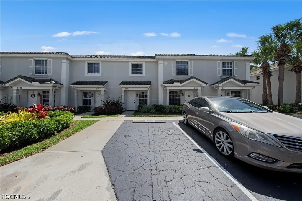 8273 Pacific Beach Drive Fort Myers FL 33966