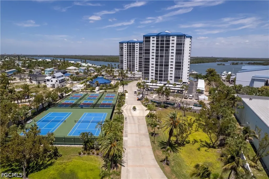 Fort Myers Beach FL, 4753 Estero Boulevard, Unit 905
