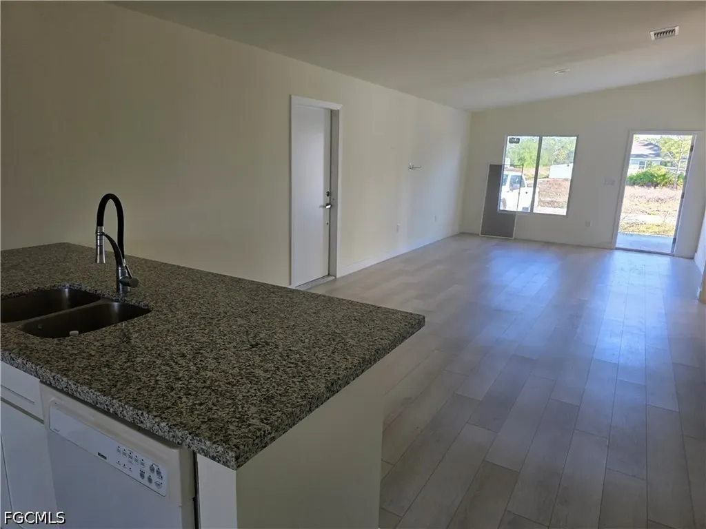 2913 34th Street SW Lehigh Acres FL 33976