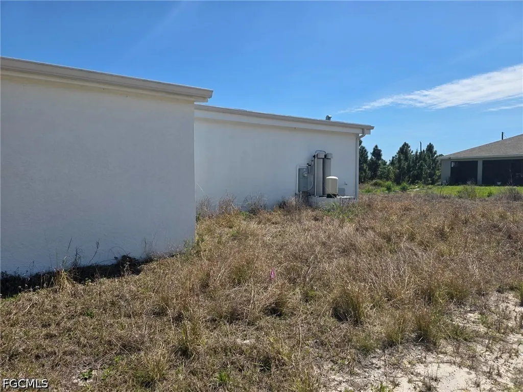 2913 34th Street SW Lehigh Acres FL 33976