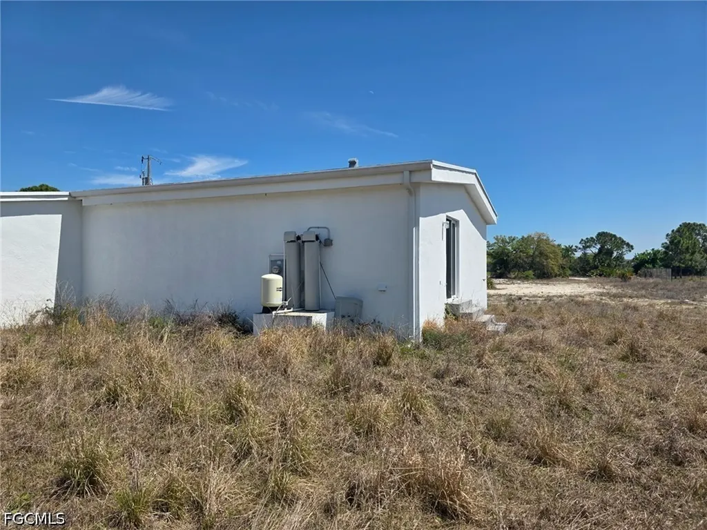 2913 34th Street SW Lehigh Acres FL 33976
