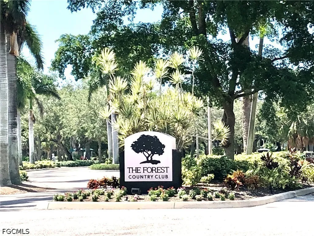16561 Heron Coach Way Fort Myers FL 33908
