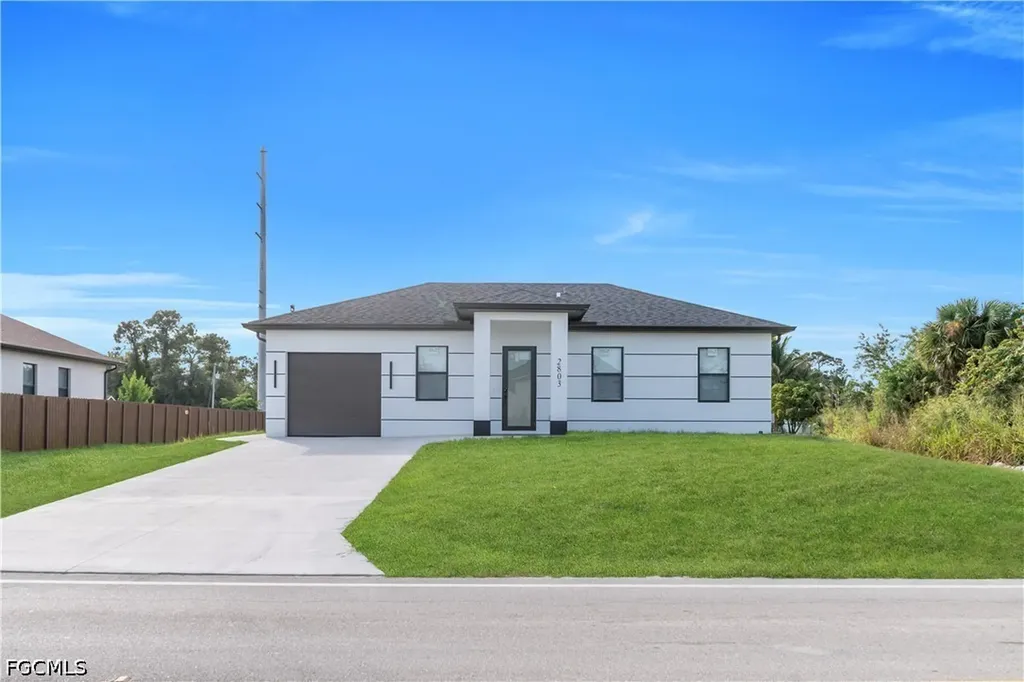 2803 1st Street W Lehigh Acres FL 33971