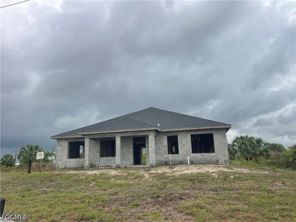 209 Nautilus Avenue Labelle FL 33935