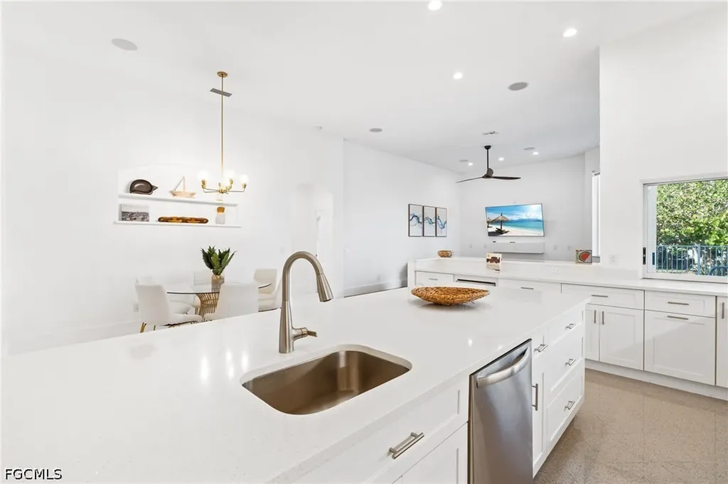 4090 W Gulf Drive Sanibel FL 33957