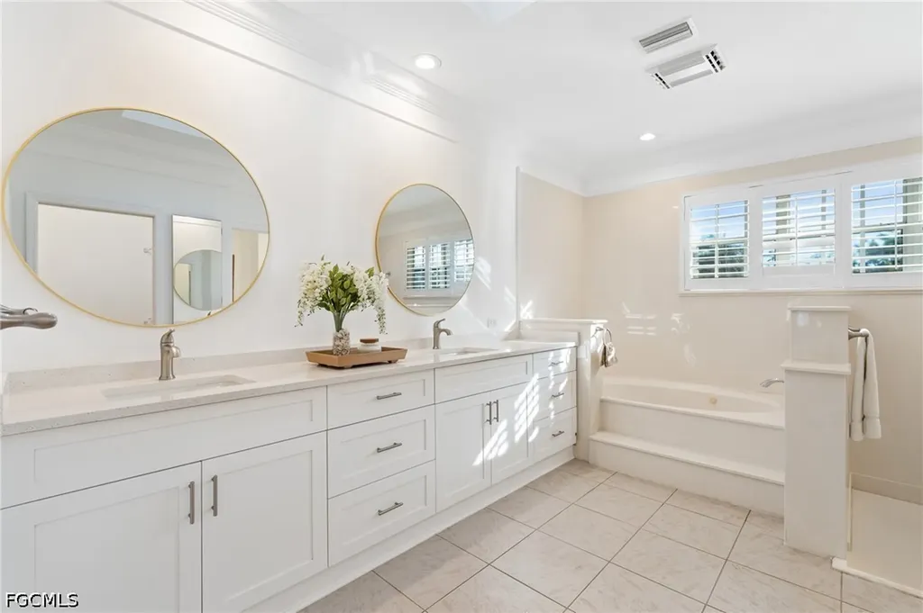 4090 W Gulf Drive Sanibel FL 33957