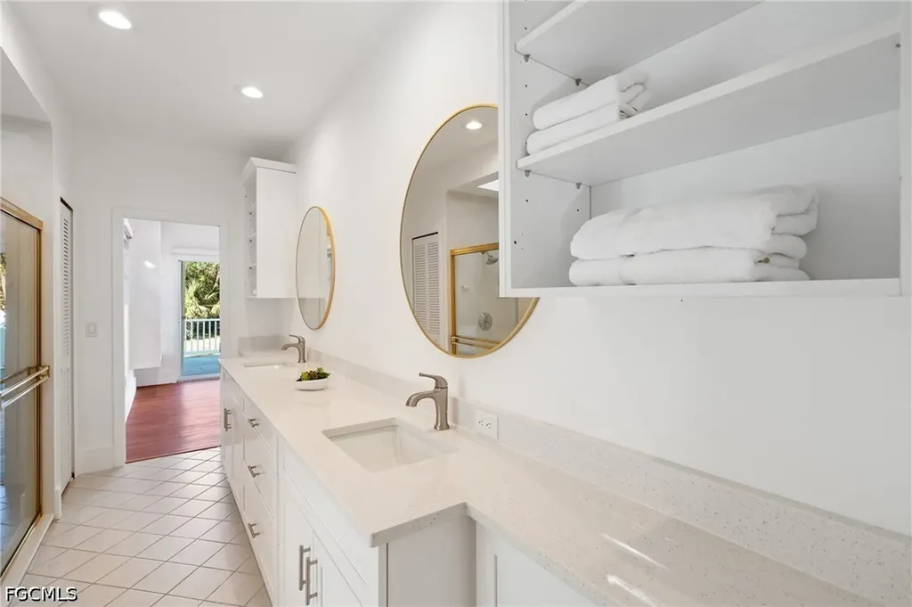 4090 W Gulf Drive Sanibel FL 33957