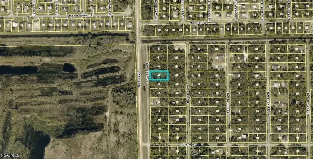 1914 Edward Avenue Lehigh Acres FL 33972