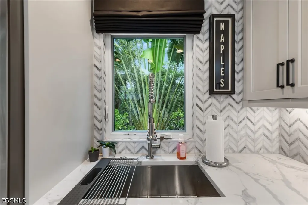 4706 Southern Breeze Drive Naples FL 34114