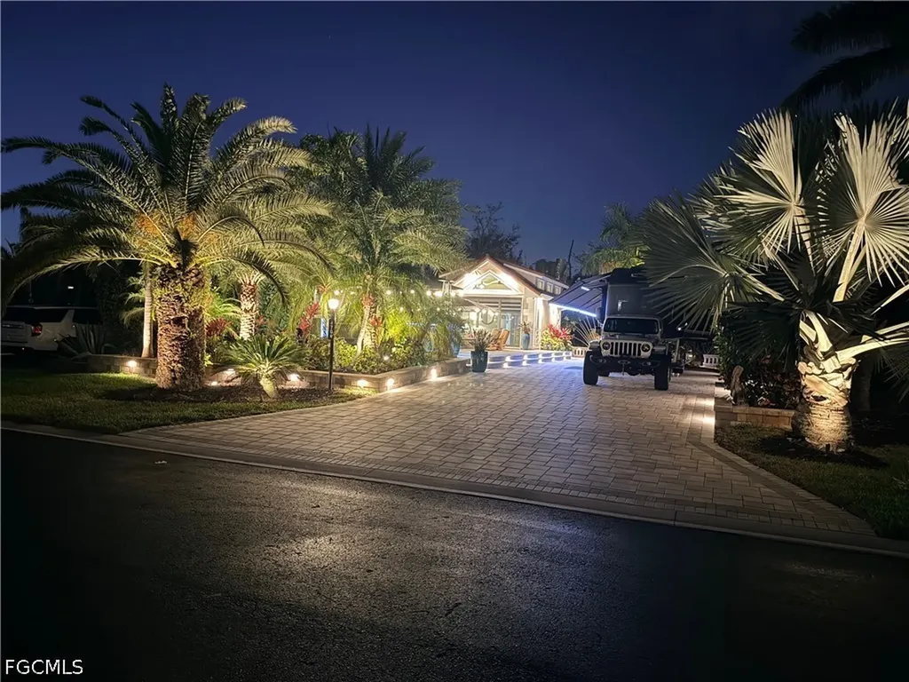 4706 Southern Breeze Drive Naples FL 34114