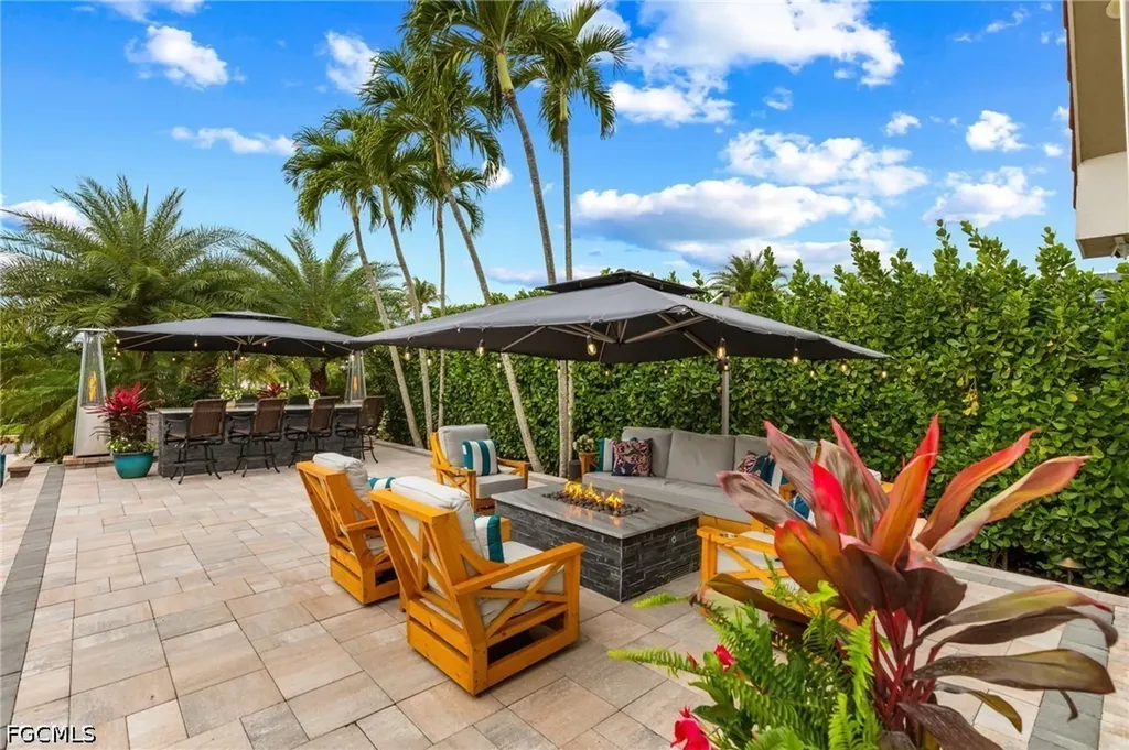 4706 Southern Breeze Drive Naples FL 34114