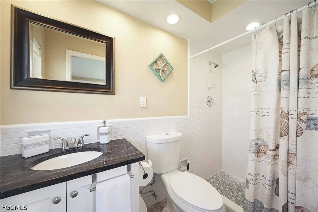 2022 SE 29th Lane Cape Coral FL 33904