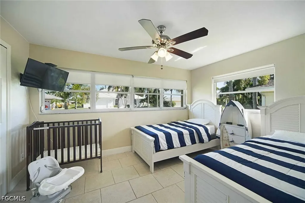 2022 SE 29th Lane Cape Coral FL 33904