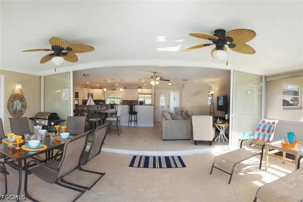 2022 SE 29th Lane Cape Coral FL 33904