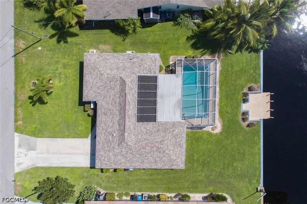 2022 SE 29th Lane Cape Coral FL 33904