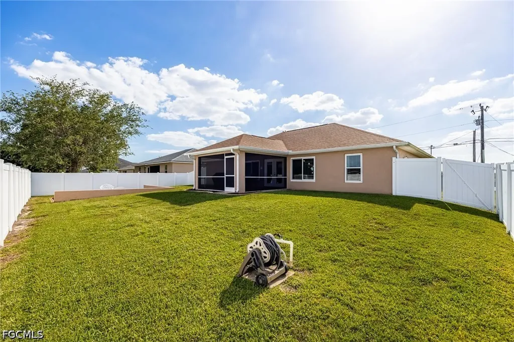 133 NW 28th Avenue Cape Coral FL 33993