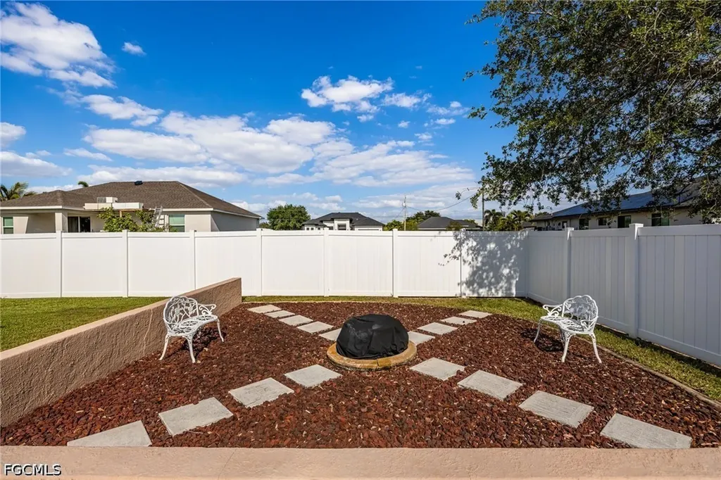 133 NW 28th Avenue Cape Coral FL 33993