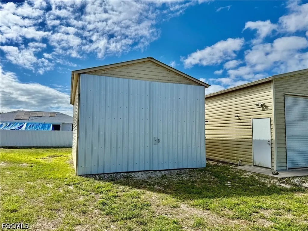 517 Peerless Circle Lehigh Acres FL 33974
