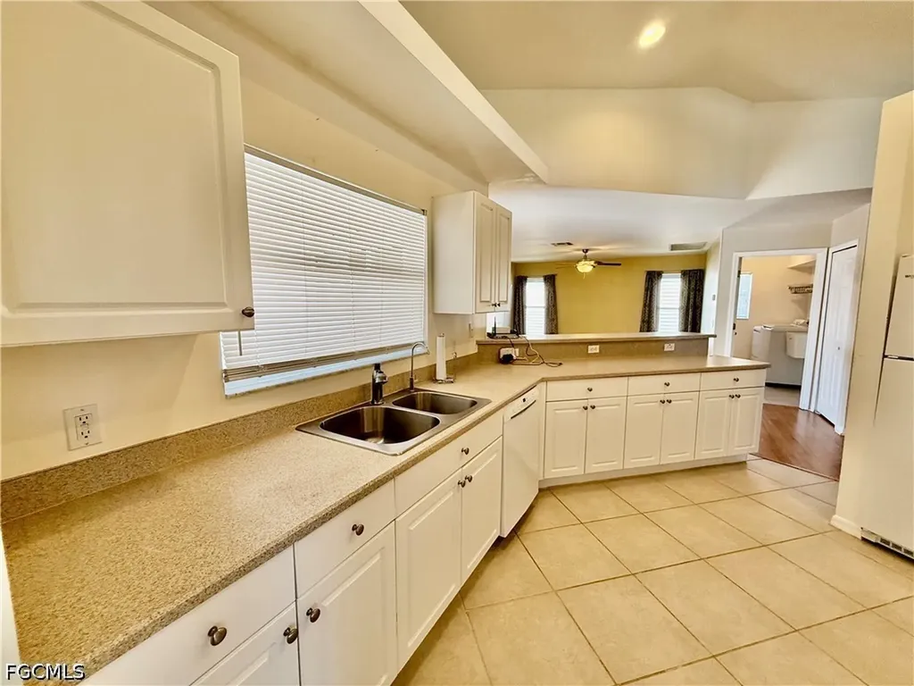 517 Peerless Circle Lehigh Acres FL 33974