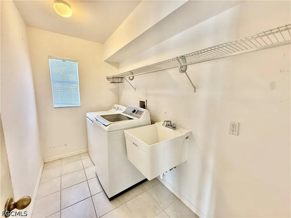 517 Peerless Circle Lehigh Acres FL 33974