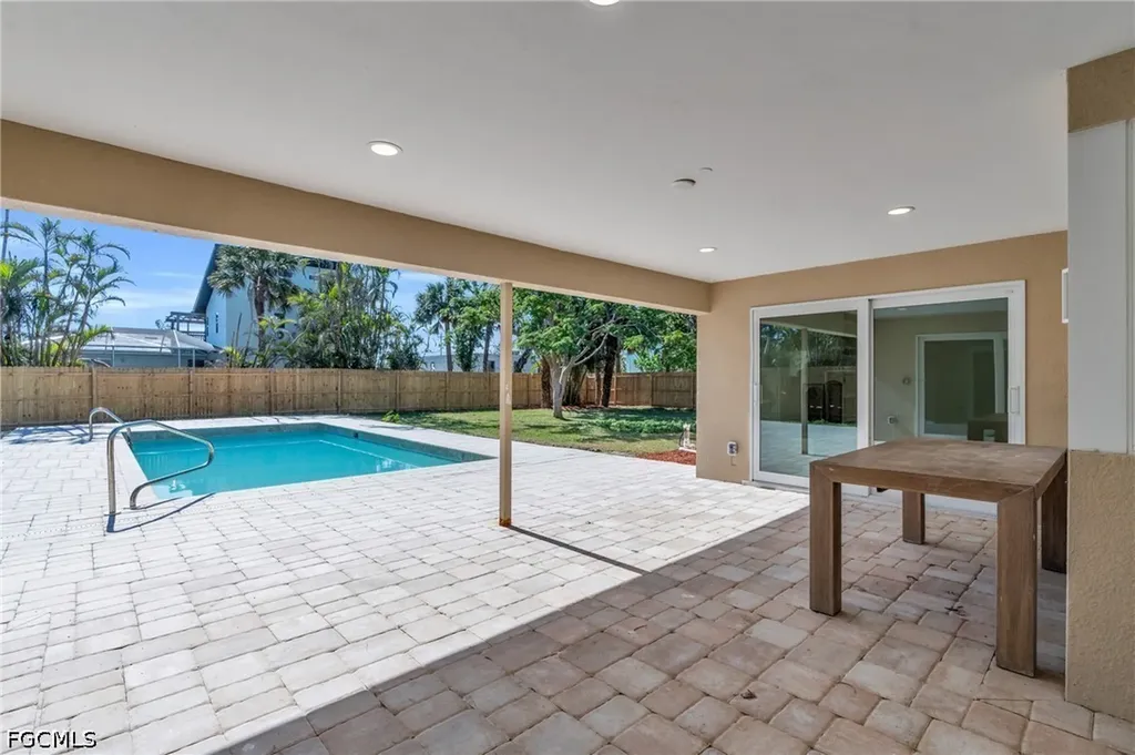3941 Coquina Drive Sanibel FL 33957