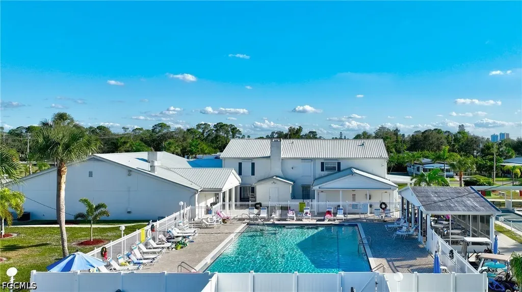 174 Santa Fe Trail North Fort Myers FL 33917