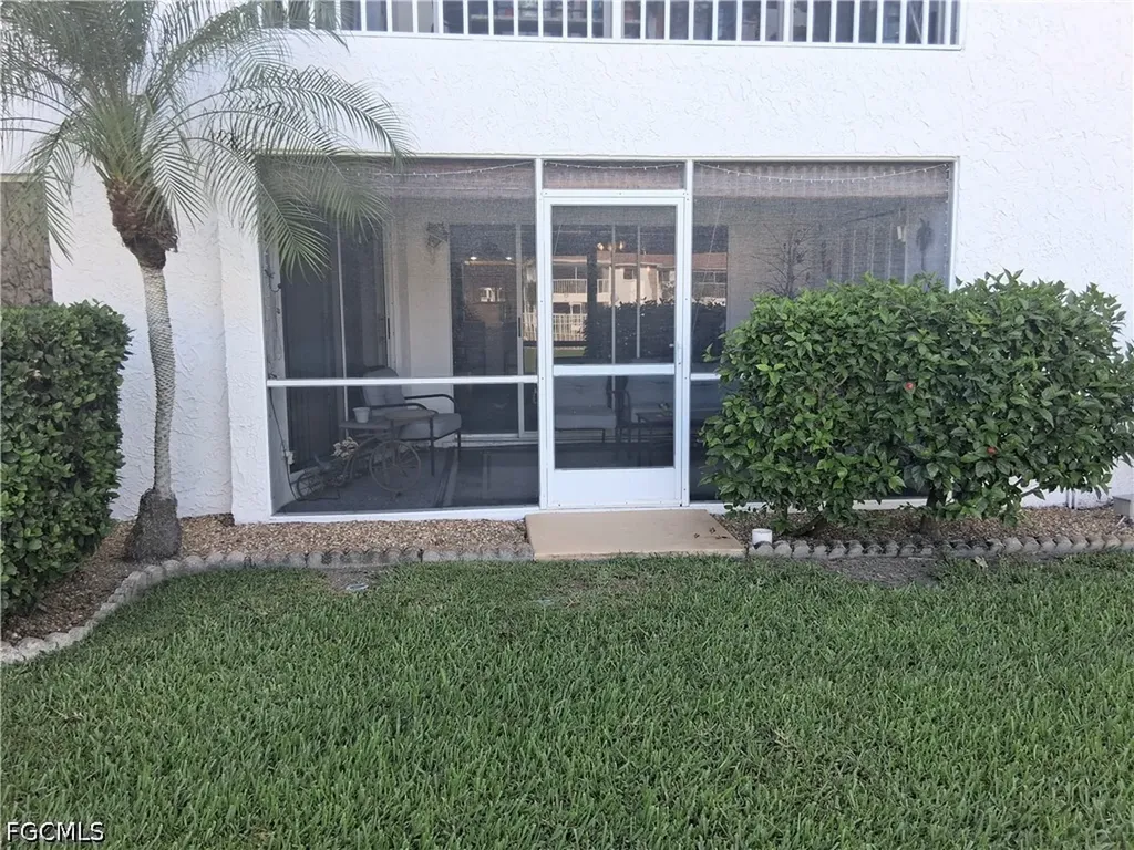 59 Camelot Gardens Boulevard Lehigh Acres FL 33936