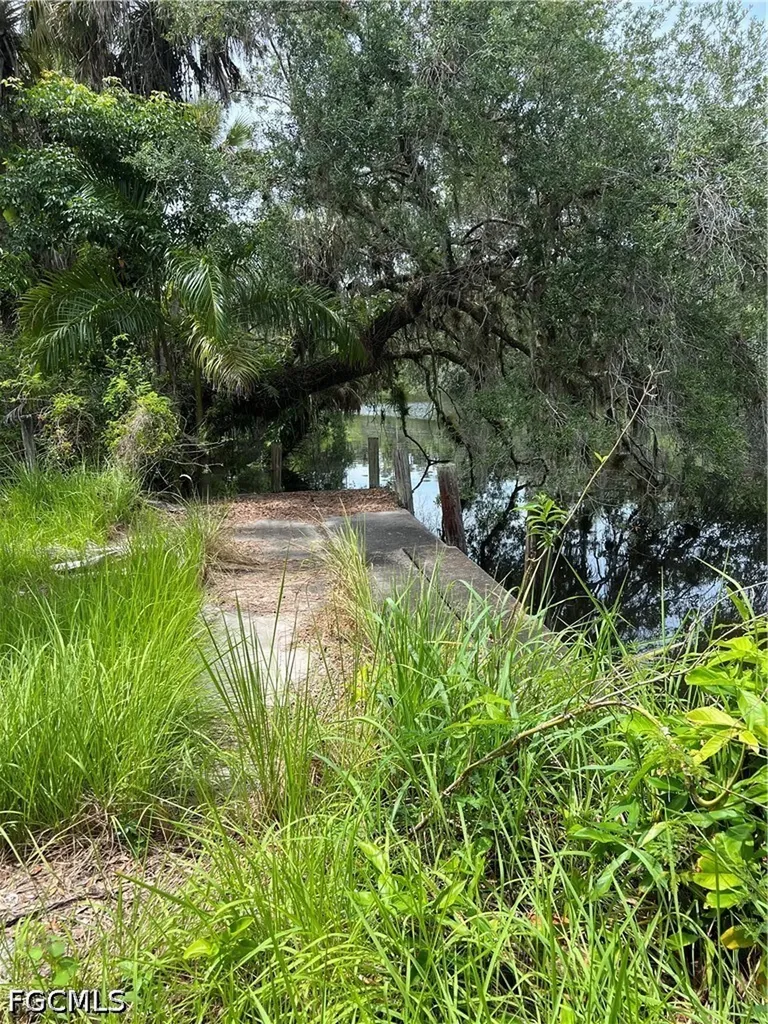 3570 Williamson Road Fort Myers FL 33905