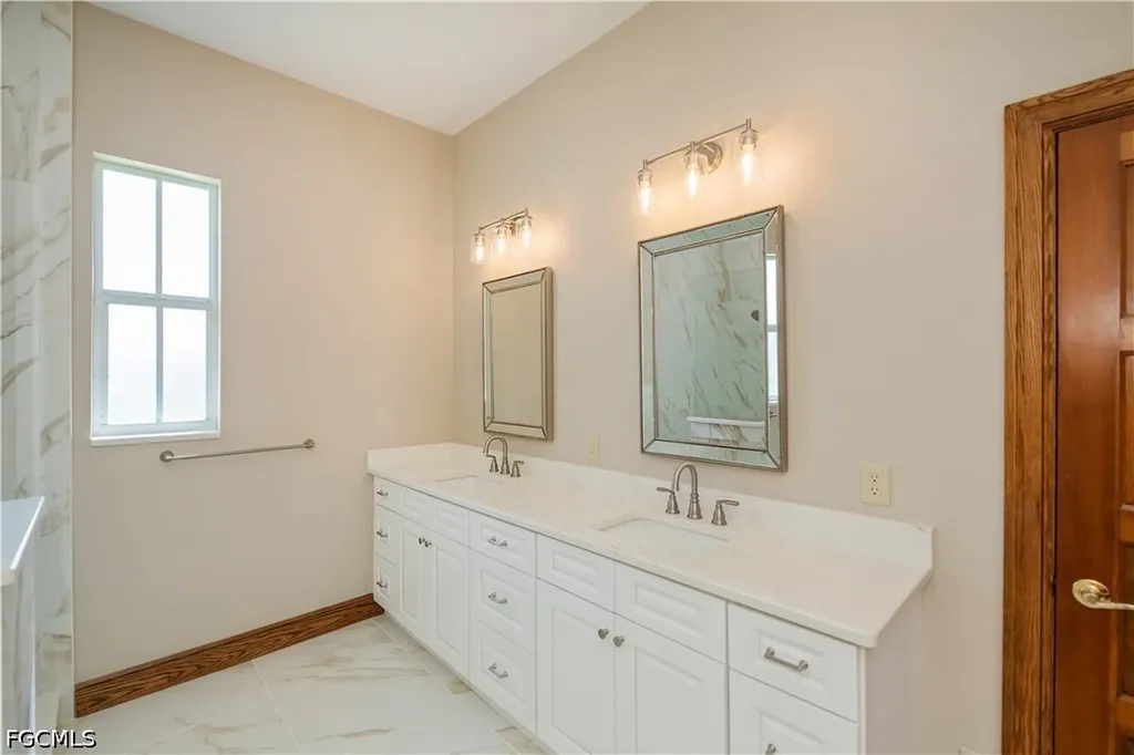5019 Bal Harbor Boulevard Punta Gorda FL 33950