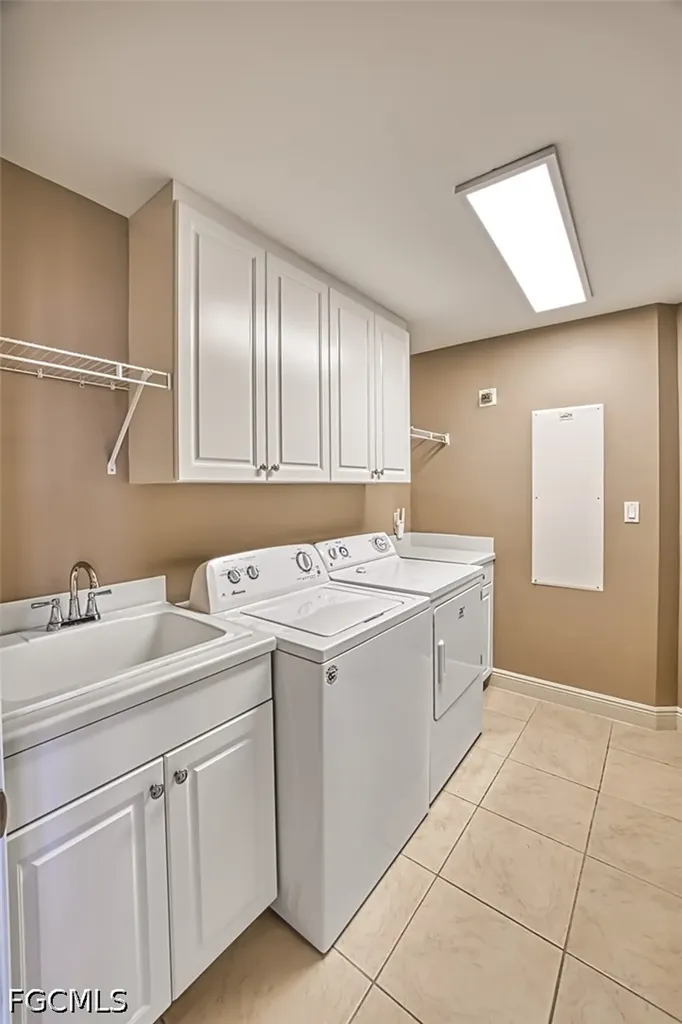2090 W 1st Street Fort Myers FL 33901