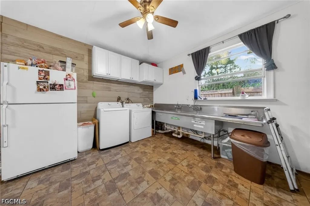 3871 White Boulevard Naples FL 34117